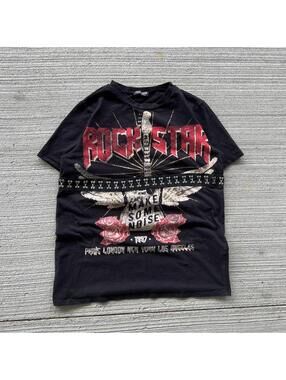 “Rockstar To Freedom” Clasp Tee